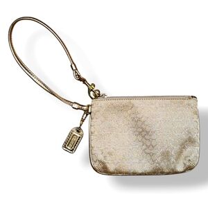 Coach Wristlet- NWOT
